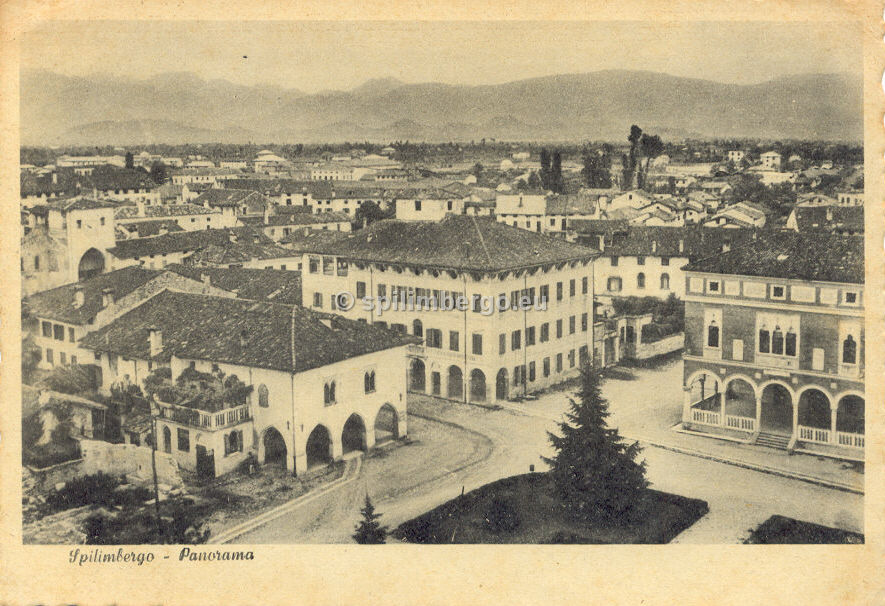 Spilimbergo, Piazza Plebiscito 1940 ca.jpg